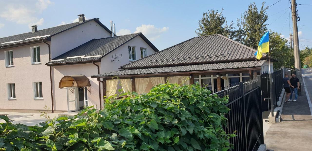 Guest House Sotni Kiev Eksteriør bilde